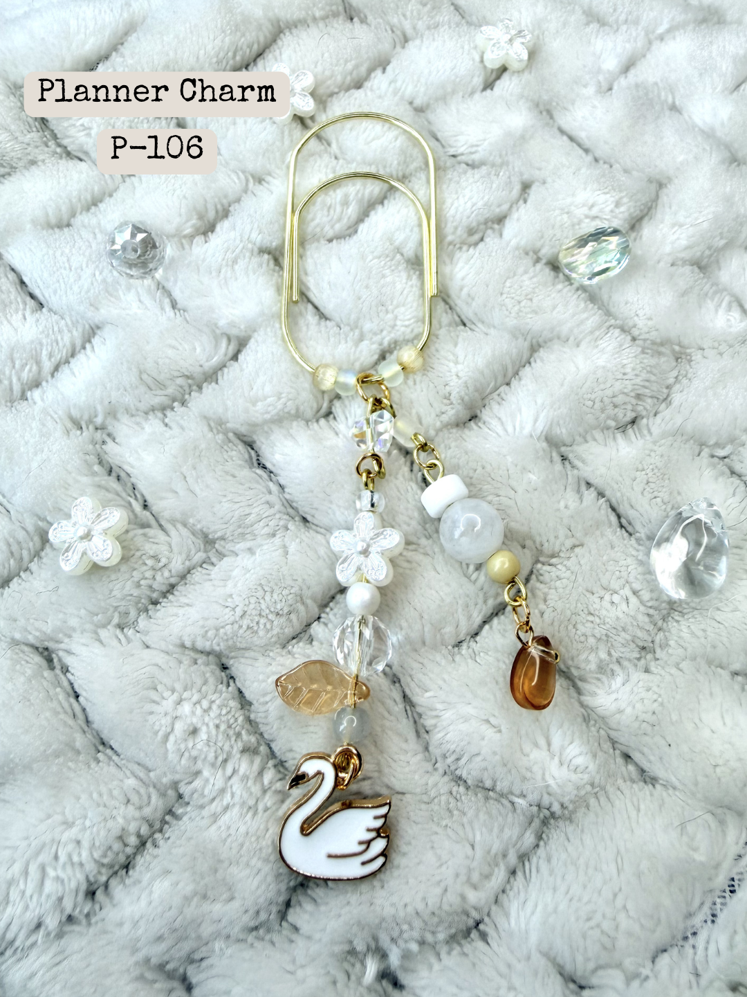 White Swan Planner Charm: P-106